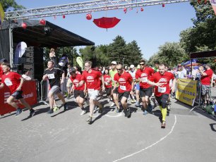 Lidé pro Centrum Paraple vyběhali půl milionu korun